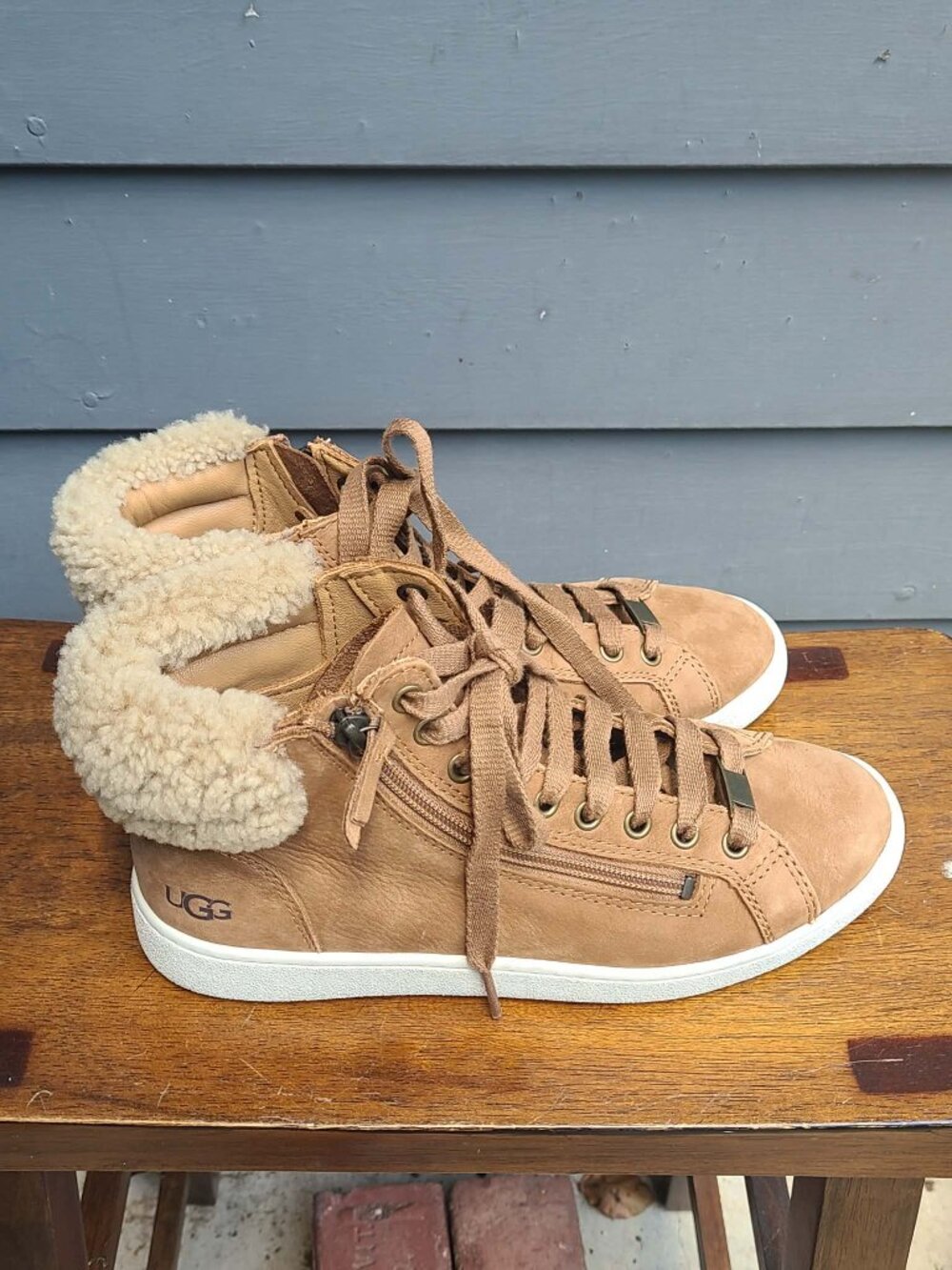 UGG Brianna Chestnut suede Lace Up Sneaker Boots with Shearling size 8 1/2